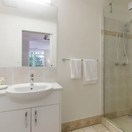 1 Bedroom Ground Floor Apartment @ Palm Villas Port Douglas Exterior photo